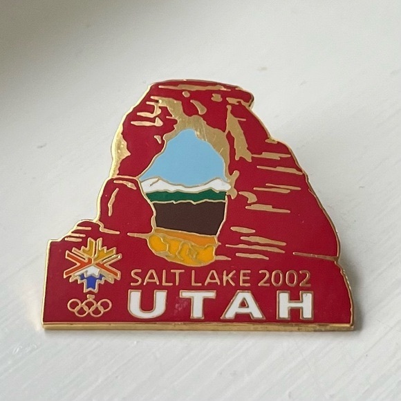 Vintage Utah Ski Snowbird and Salt Lake Winter Games 2002 Four Metal Enamel Pins - Picture 7 of 9